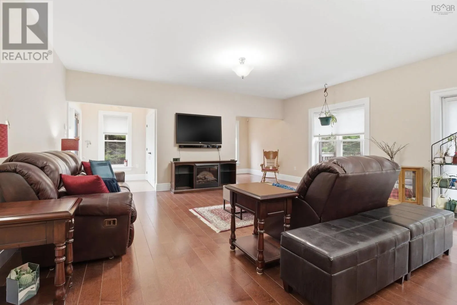 695 Sandwick Drive