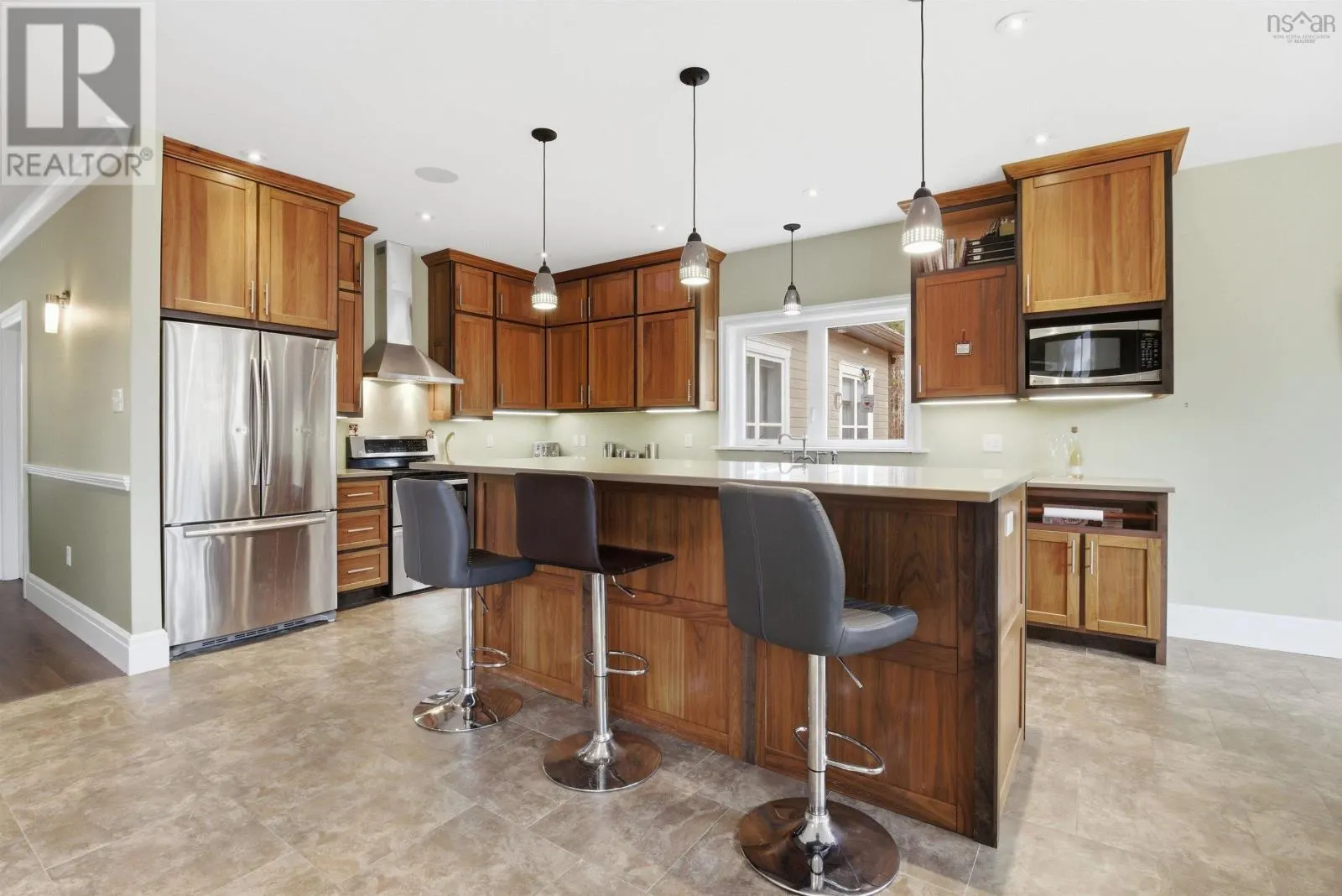 695 Sandwick Drive