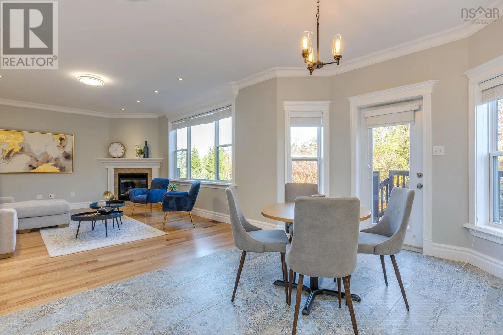 153 Ravines Drive