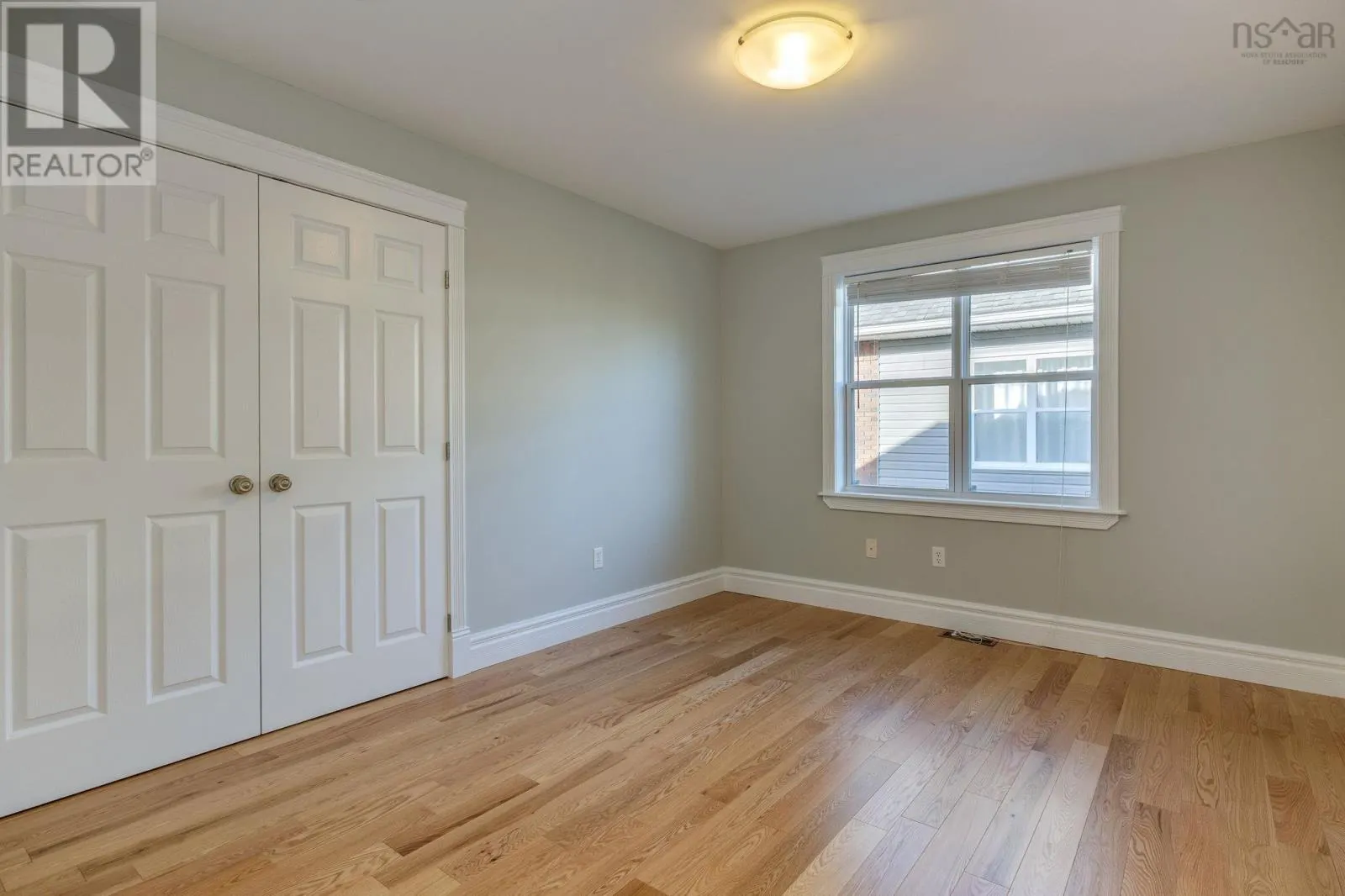 153 Ravines Drive