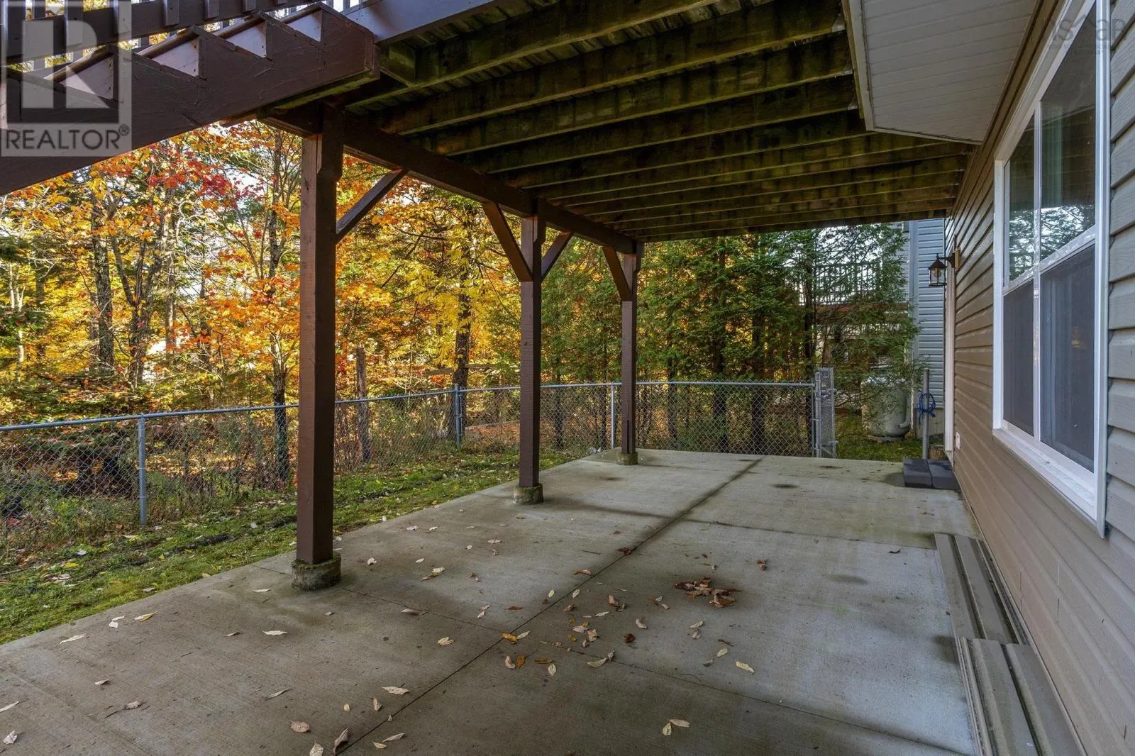 153 Ravines Drive