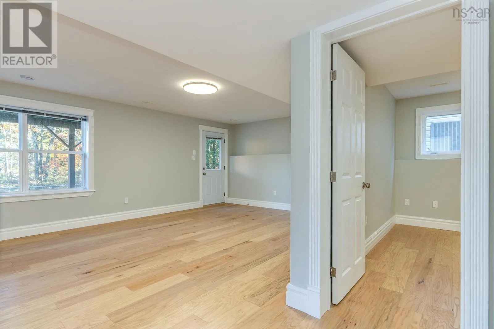 153 Ravines Drive