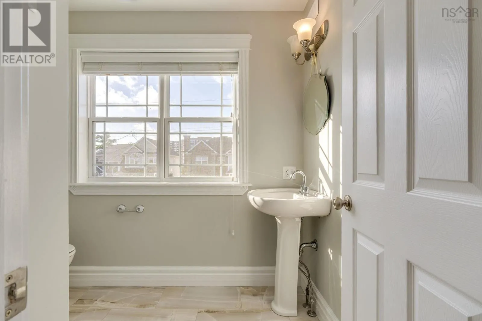 153 Ravines Drive