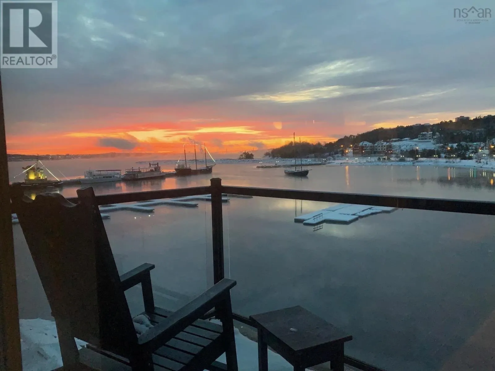 304 220 Waterfront Drive