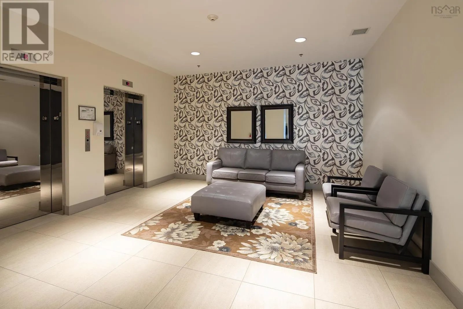 304 220 Waterfront Drive