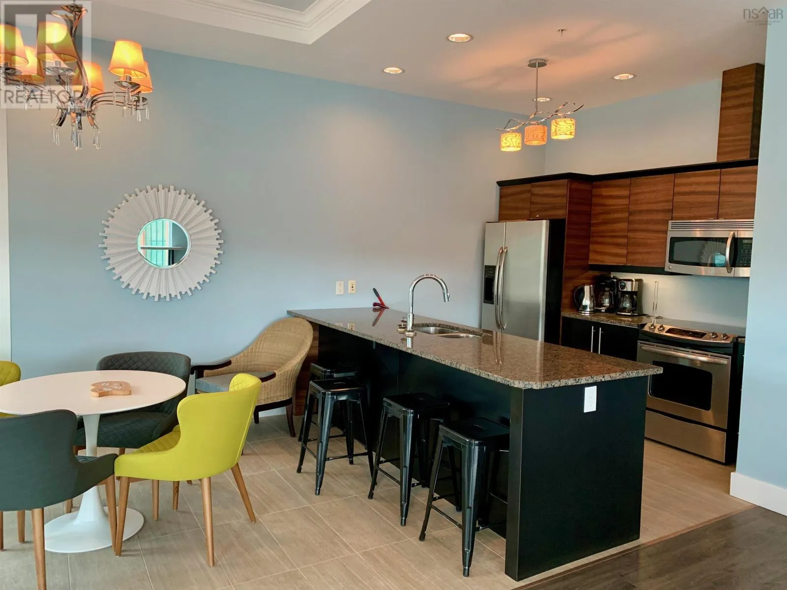 304 220 Waterfront Drive