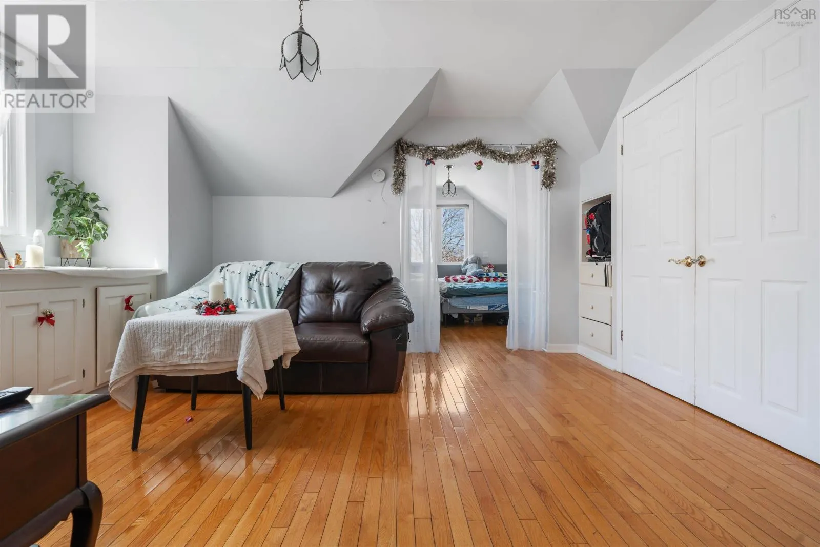 4 Tupper Court