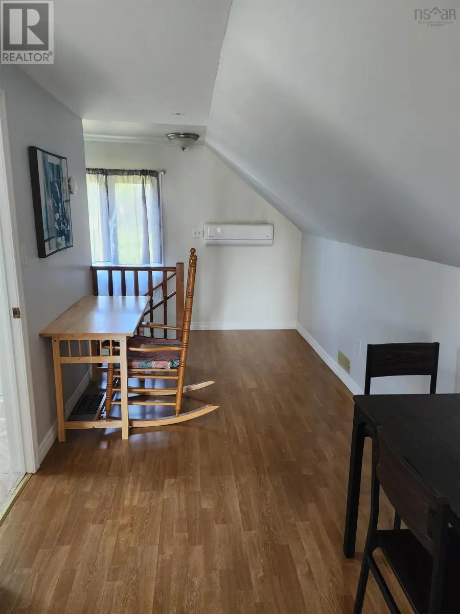 4 Tupper Court