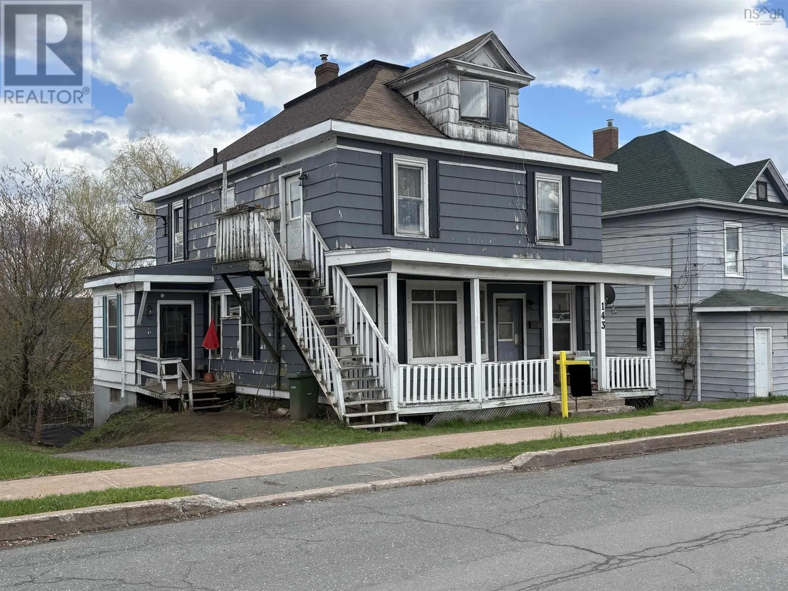 143 MacKay Street