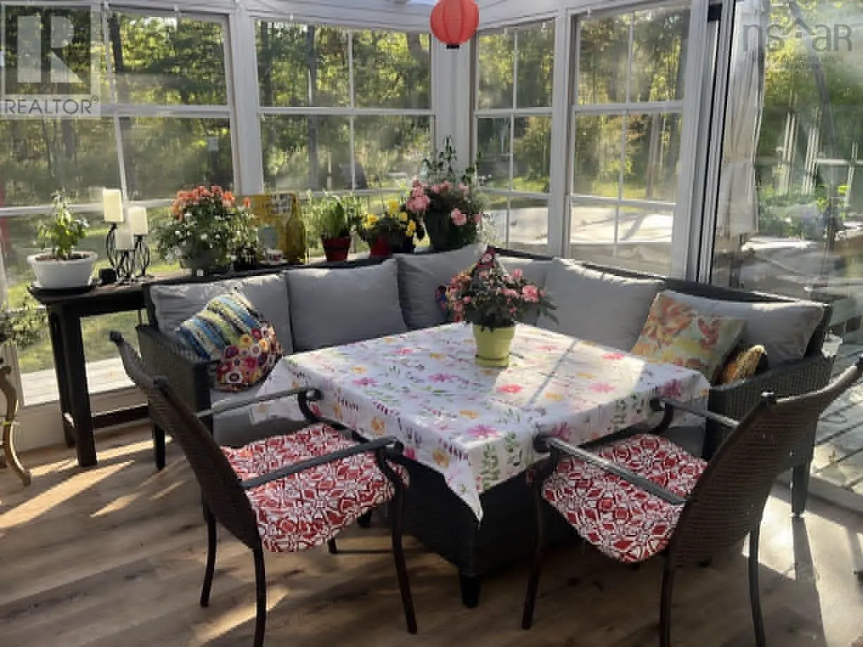 202 White Point Road