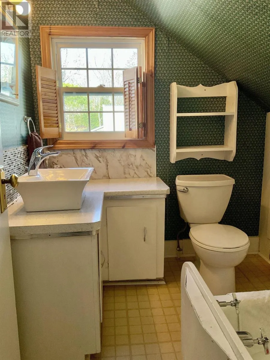 202 White Point Road