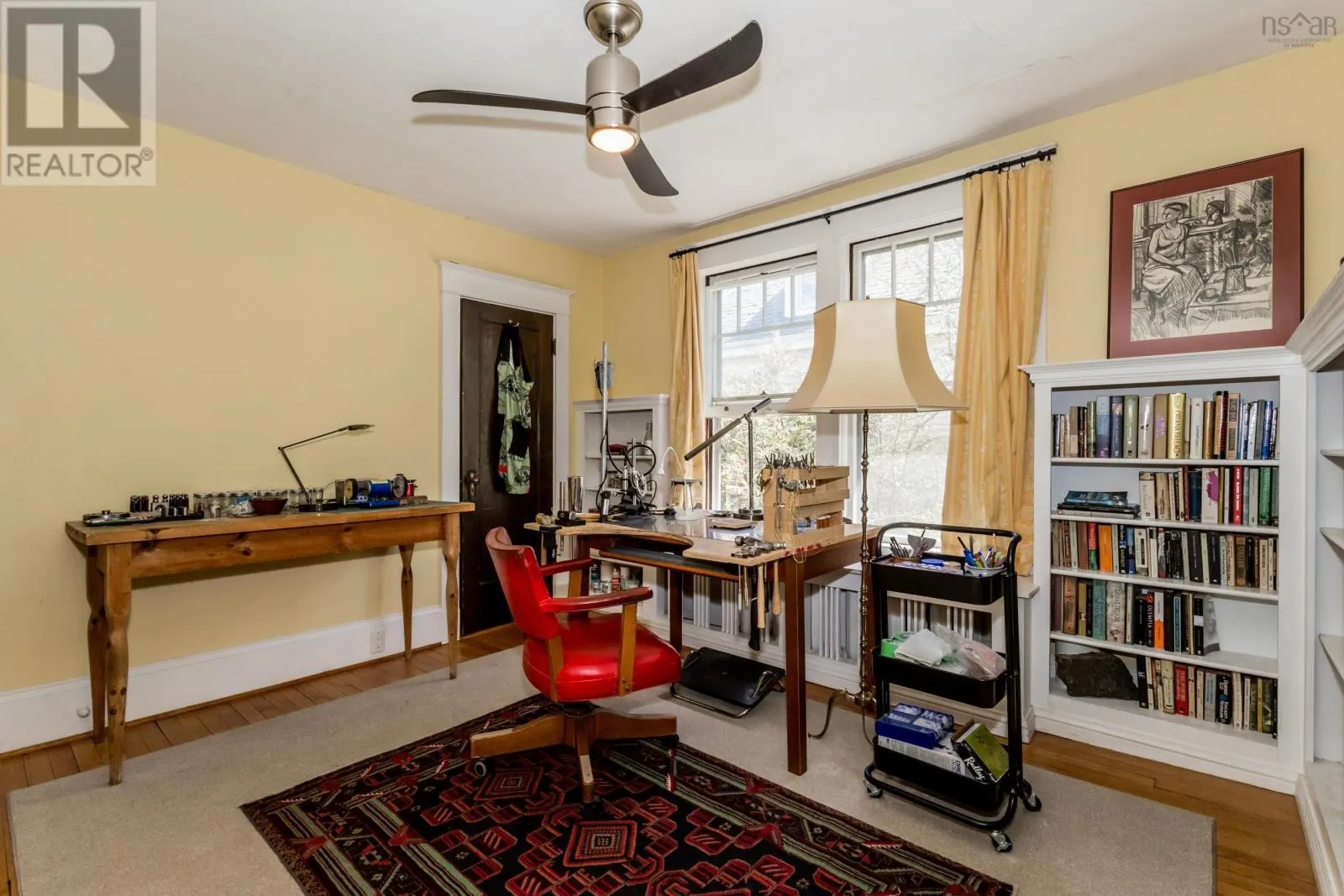 12 Linden Avenue