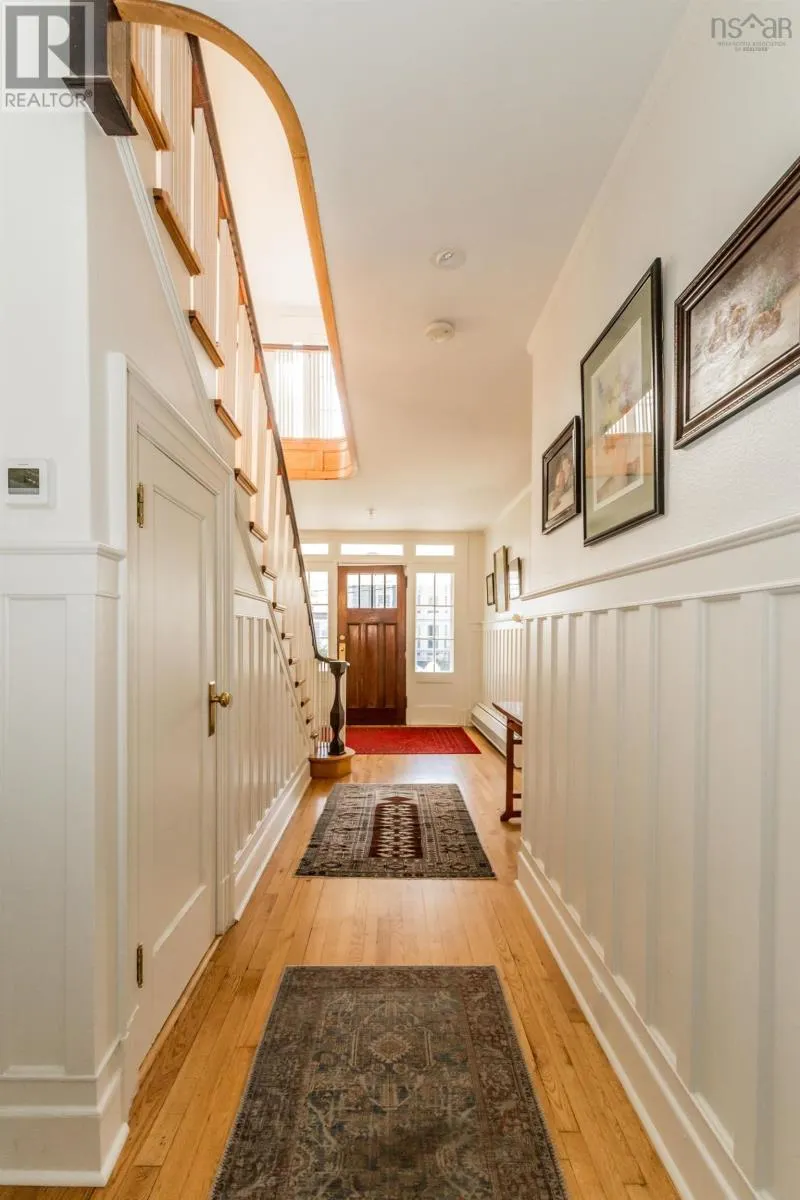 12 Linden Avenue