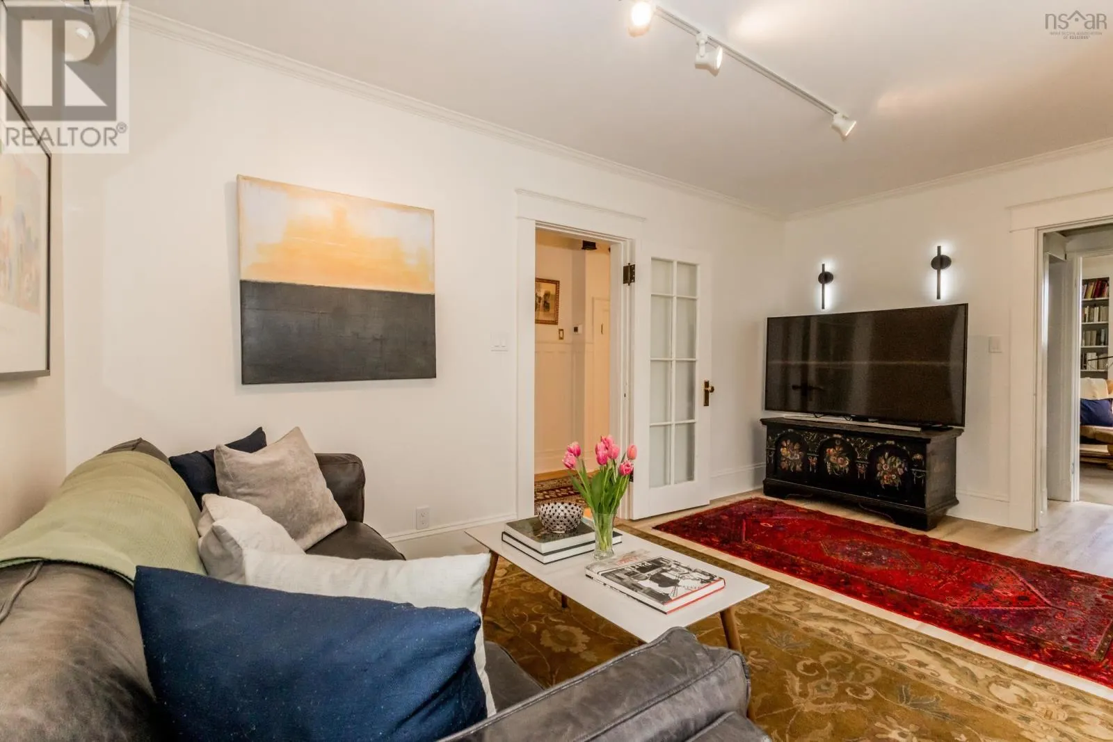 12 Linden Avenue