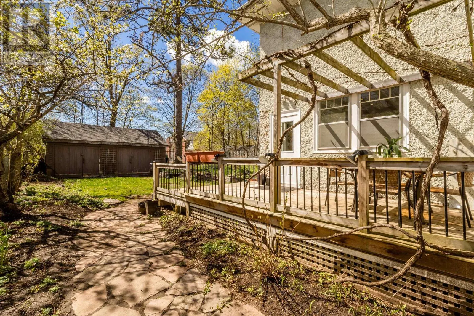 12 Linden Avenue