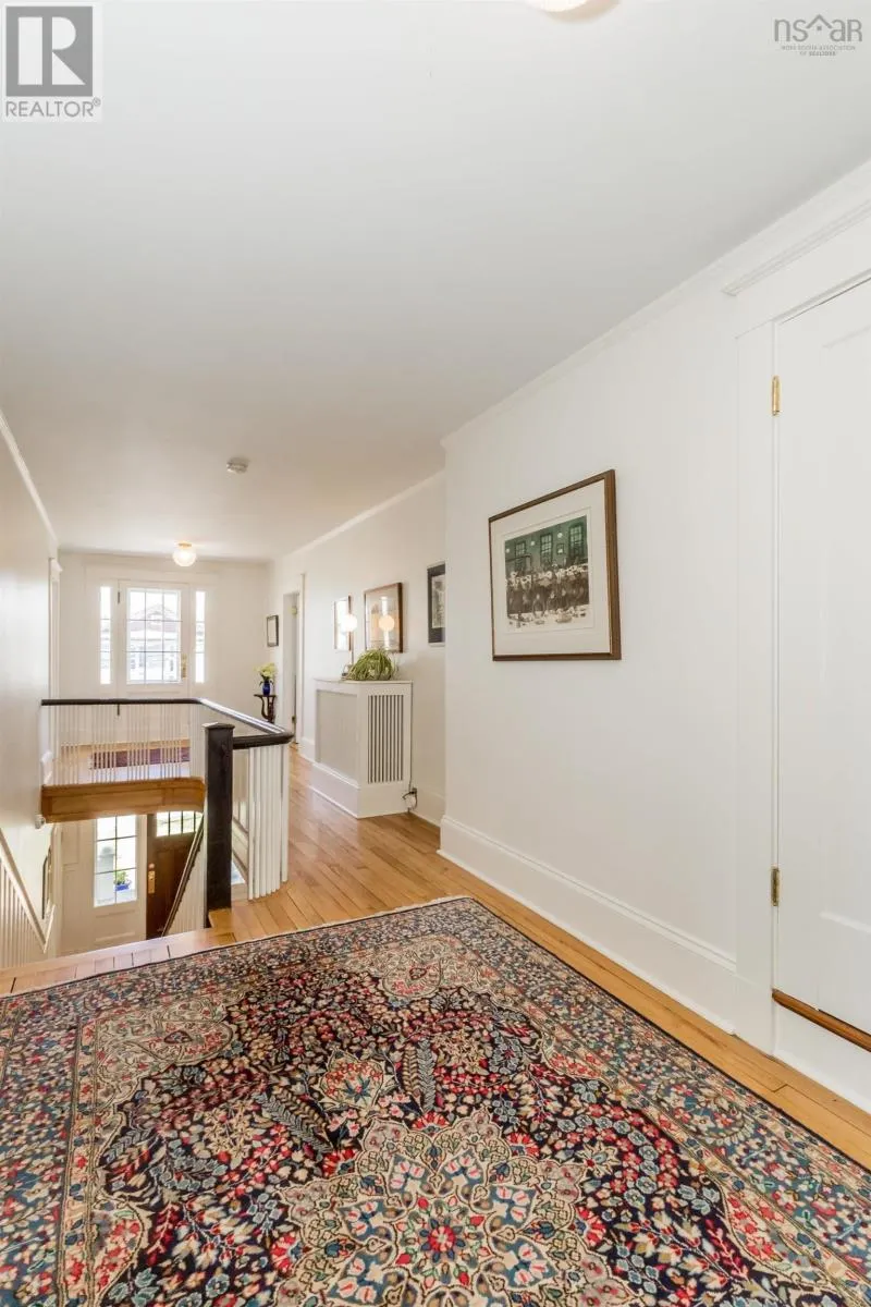 12 Linden Avenue