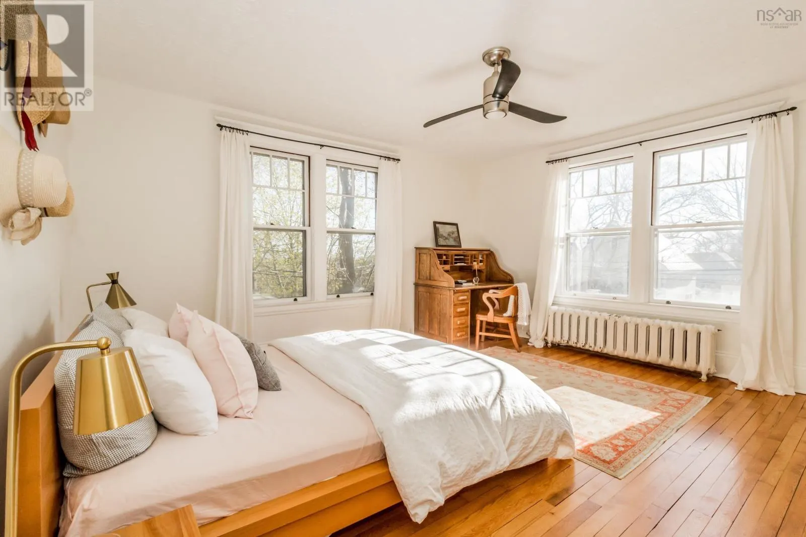 12 Linden Avenue