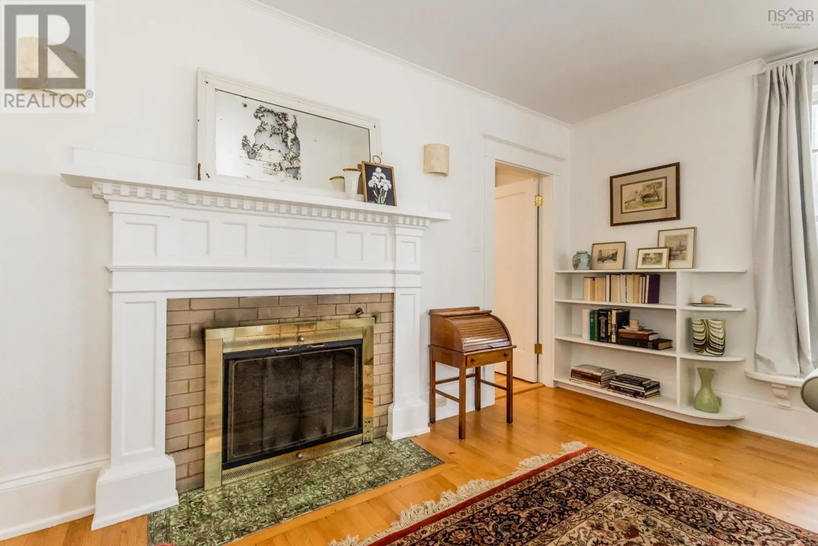 12 Linden Avenue