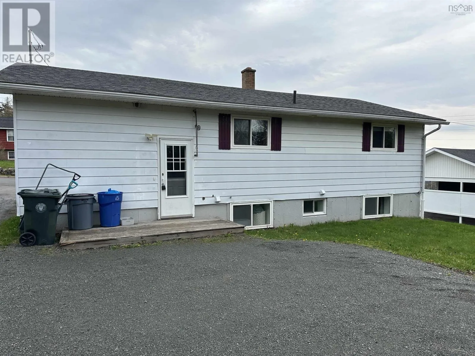 32 Greening Drive