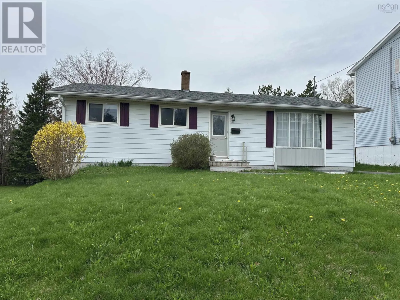 32 Greening Drive