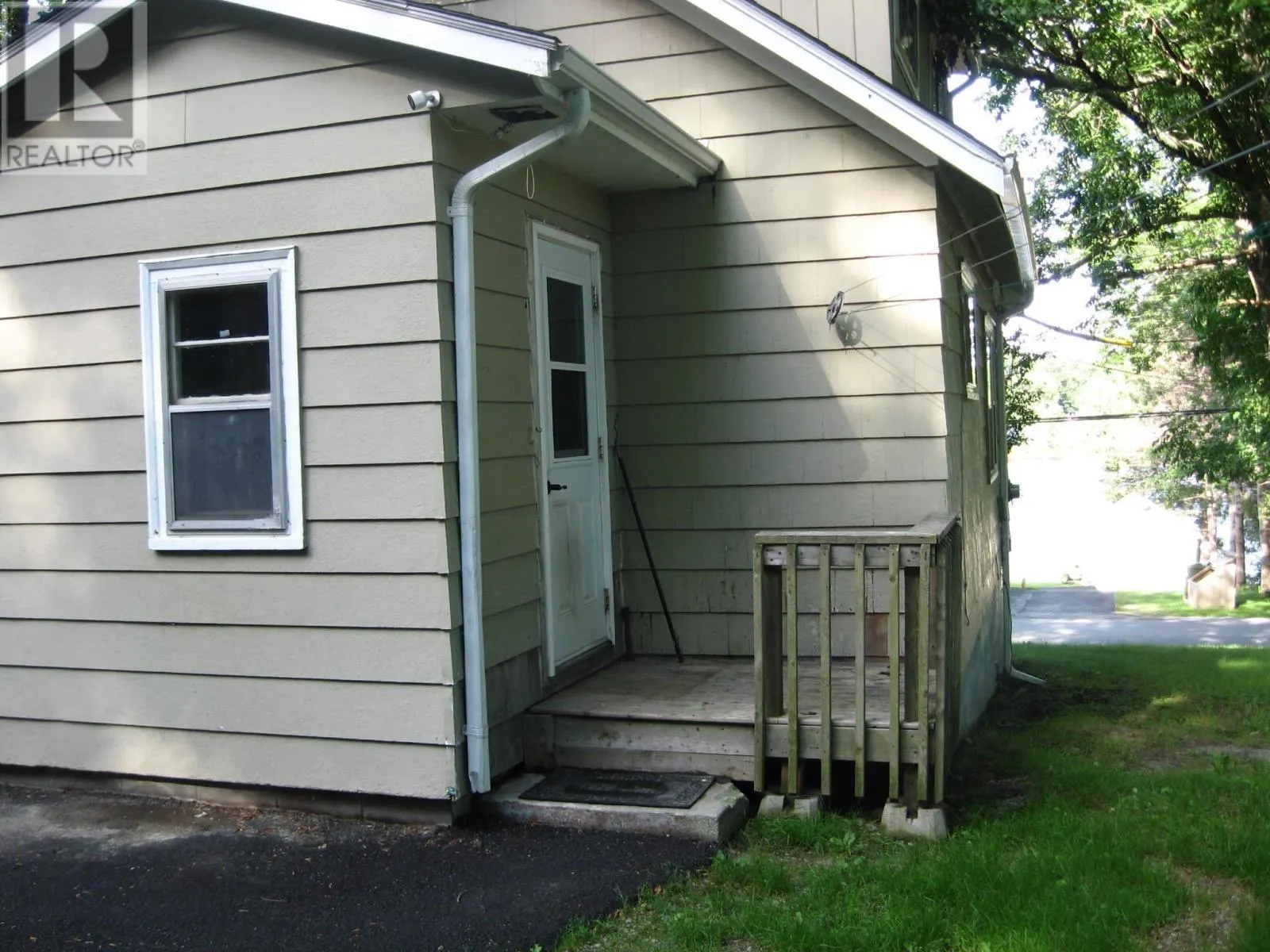 166 West Street