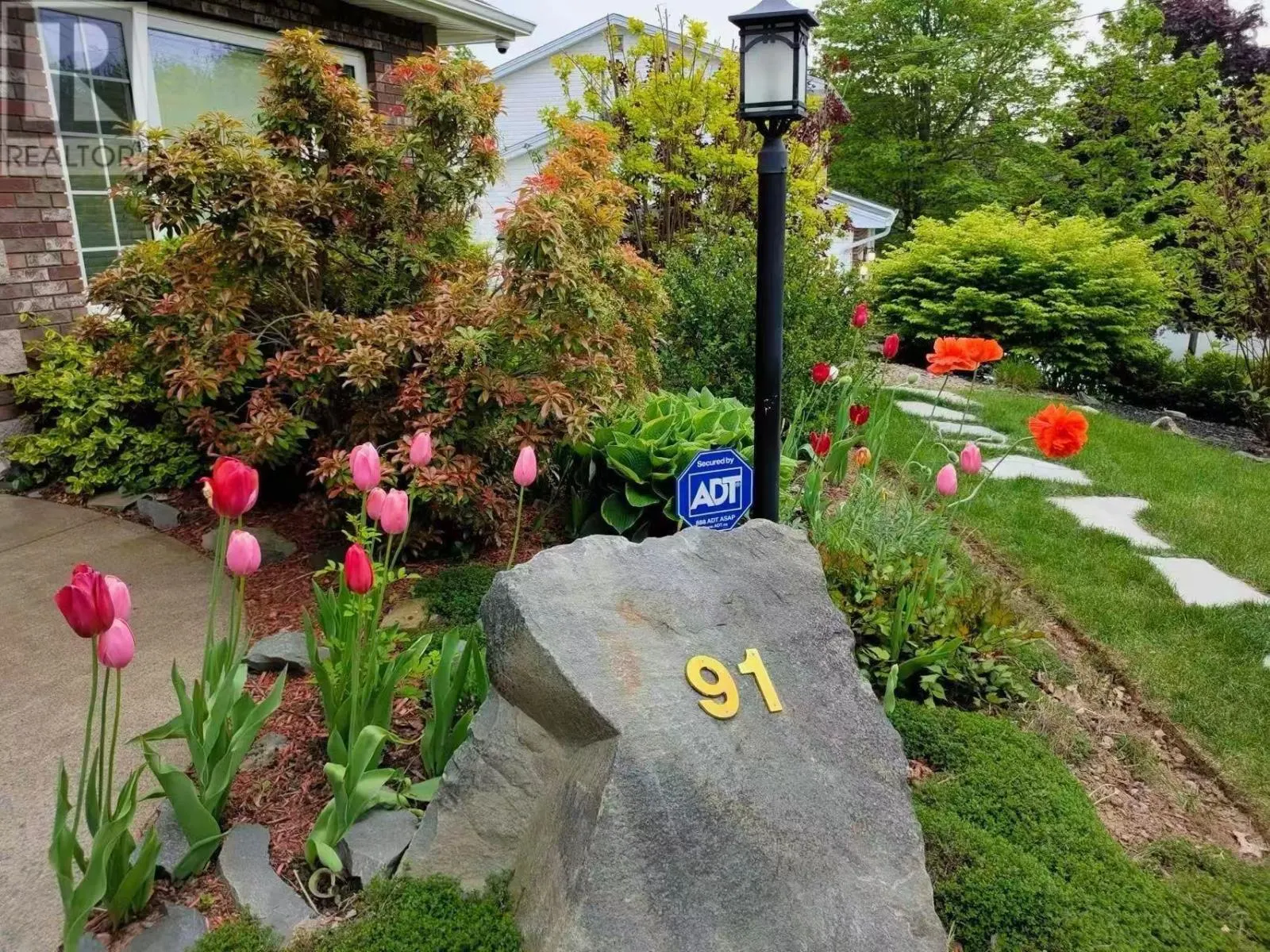 91 Ridgevale Drive