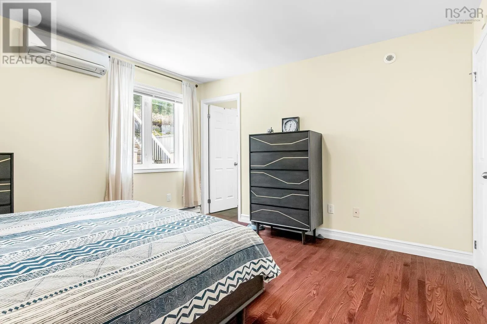 91 Ridgevale Drive