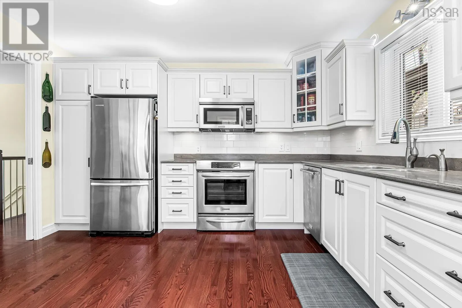 91 Ridgevale Drive