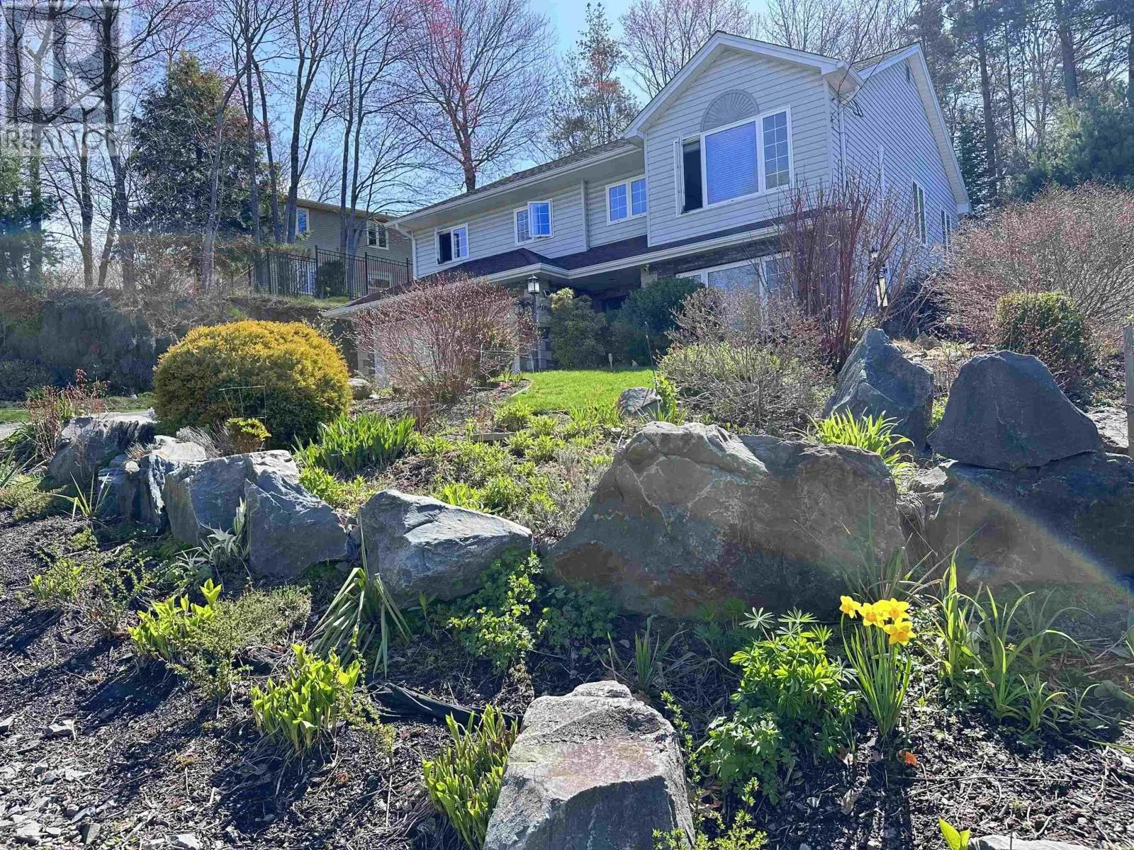 91 Ridgevale Drive