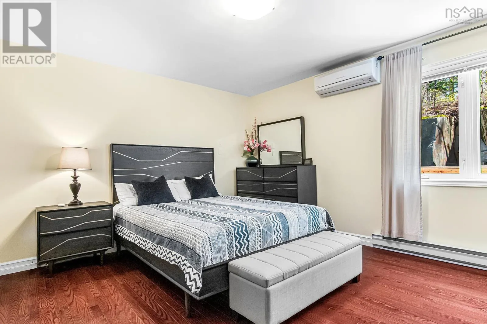 91 Ridgevale Drive