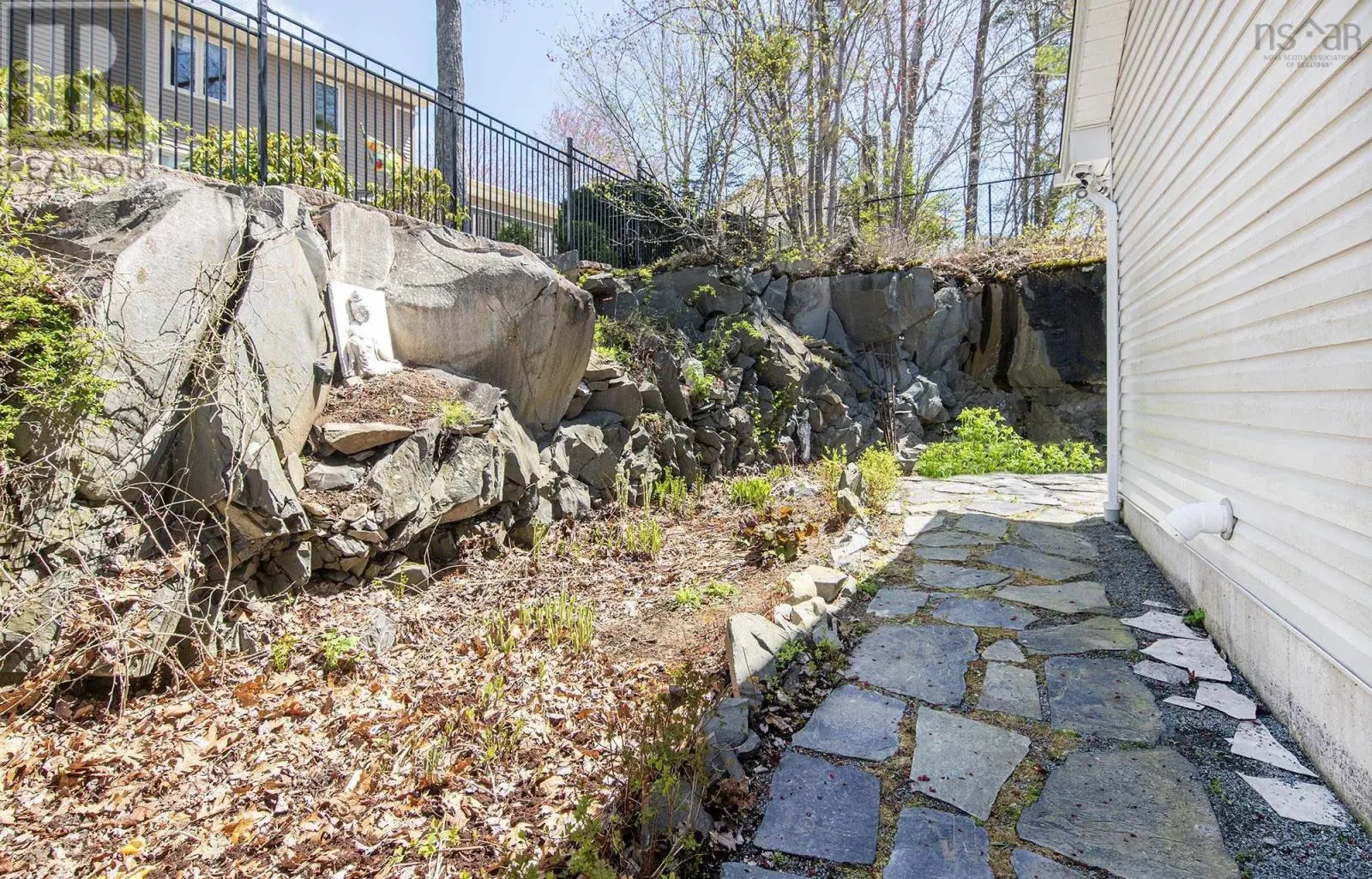 91 Ridgevale Drive