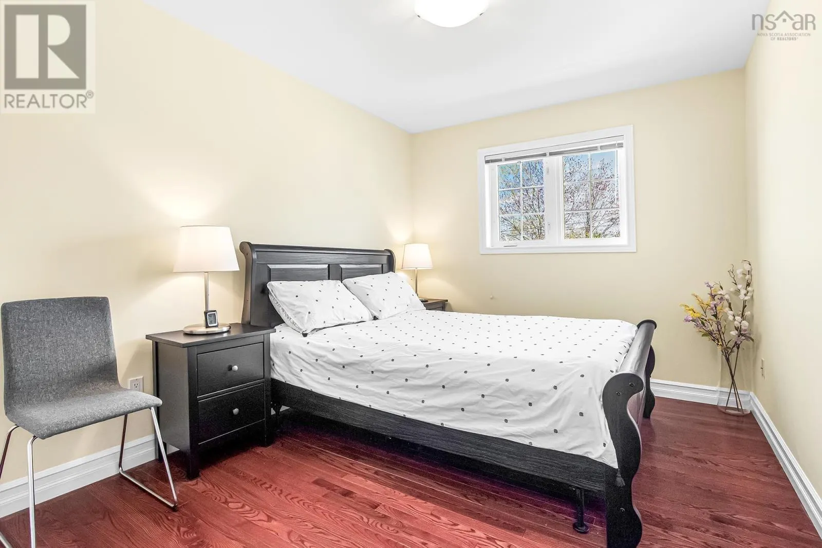 91 Ridgevale Drive