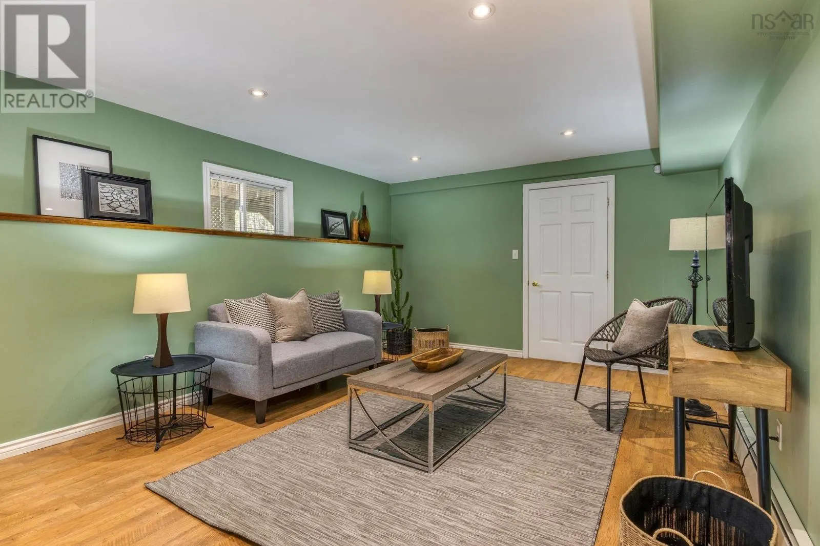 255 Sandwick Drive