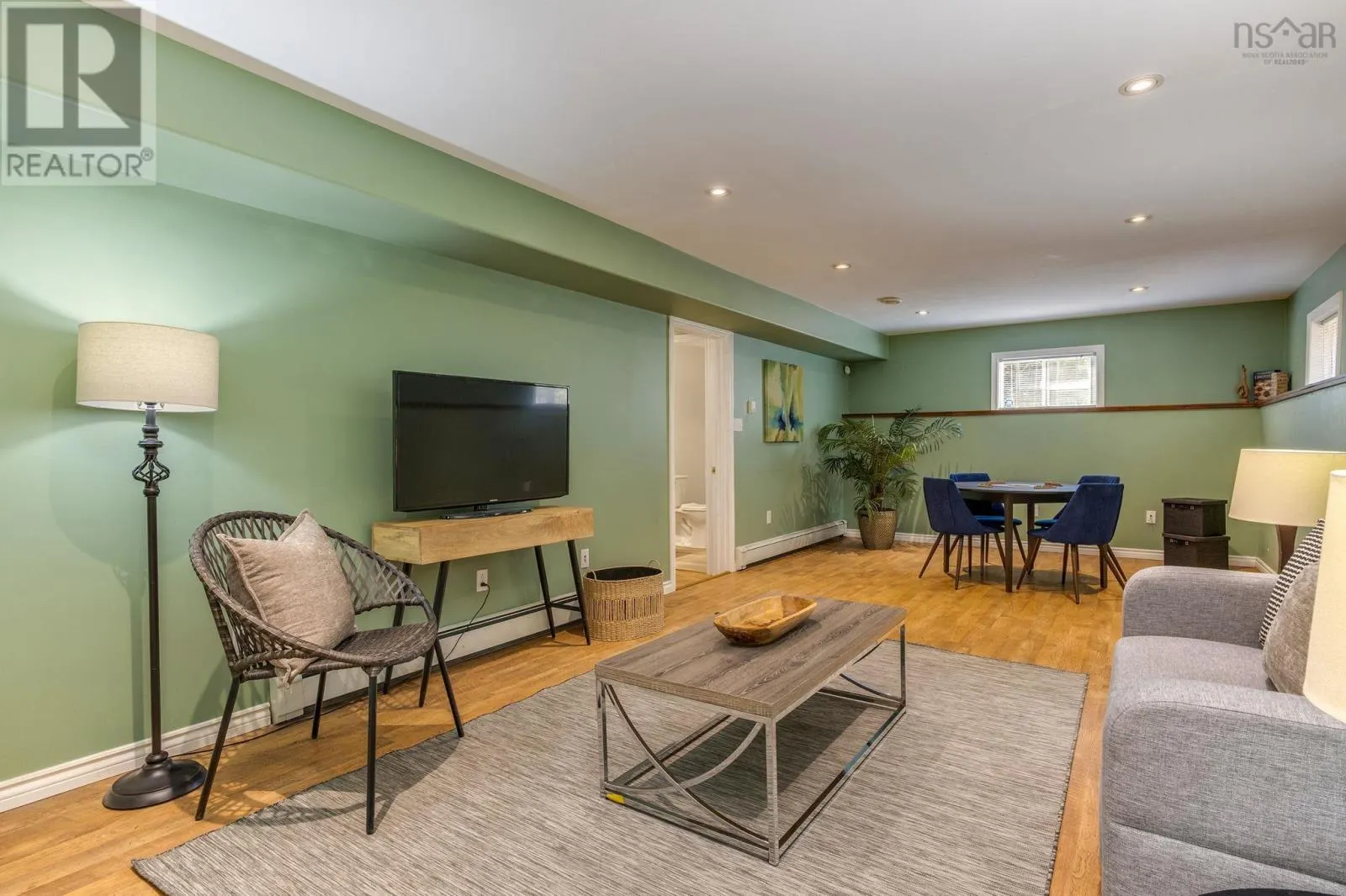 255 Sandwick Drive
