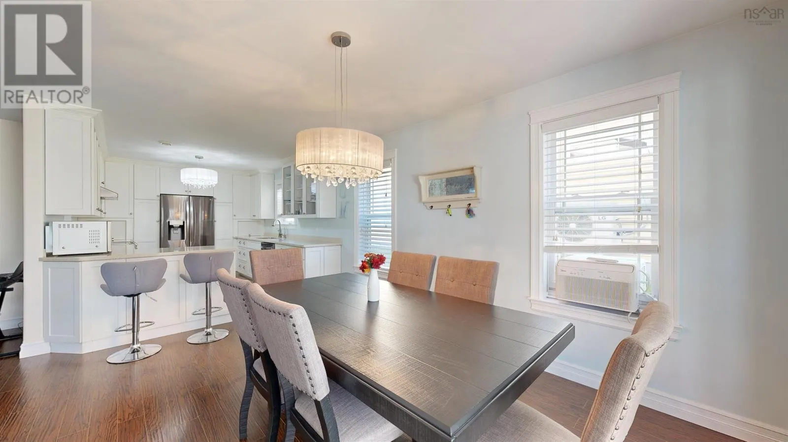 14 Roundhouse Drive