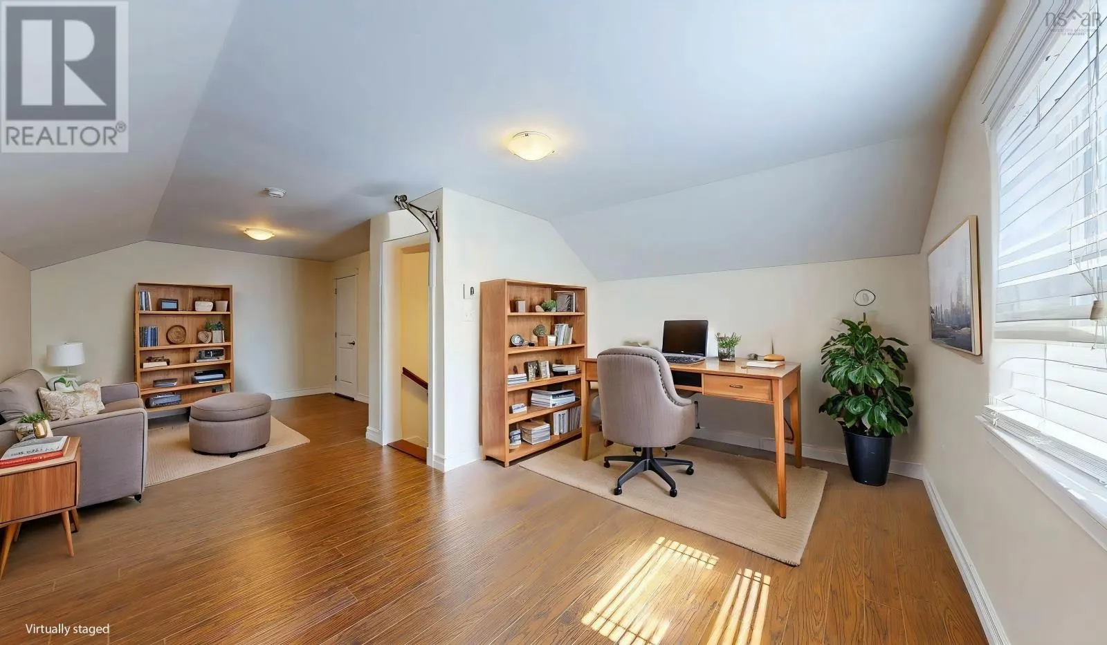 14 Roundhouse Drive