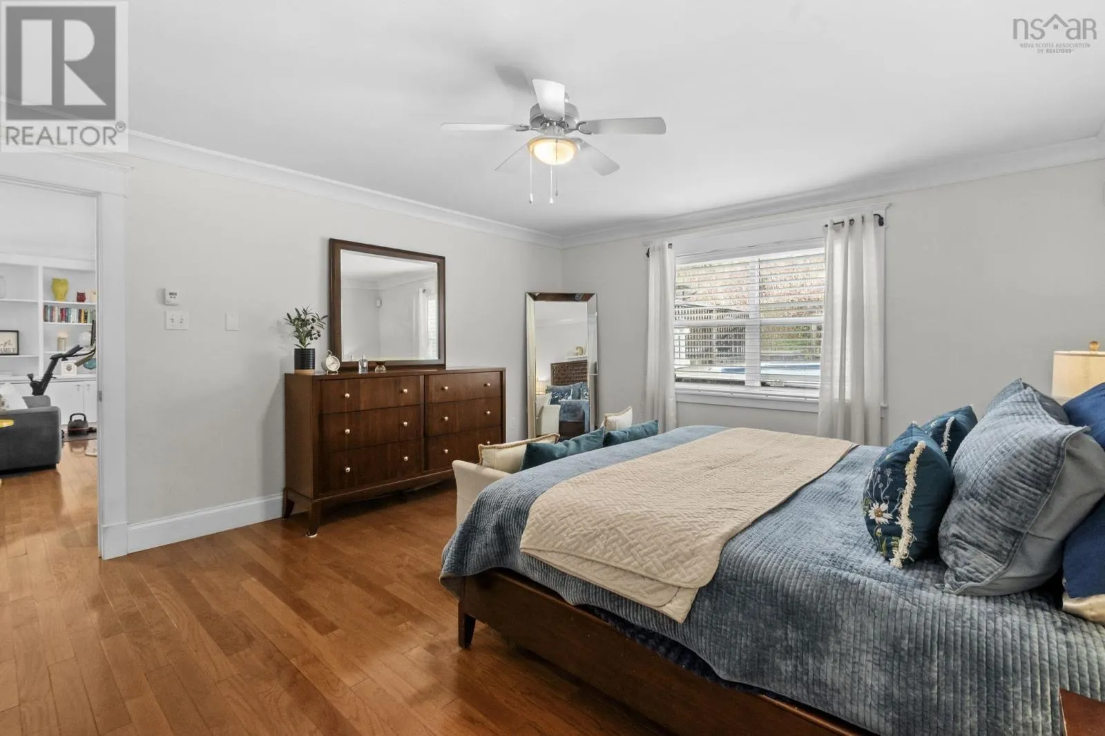232 Summer Field Way