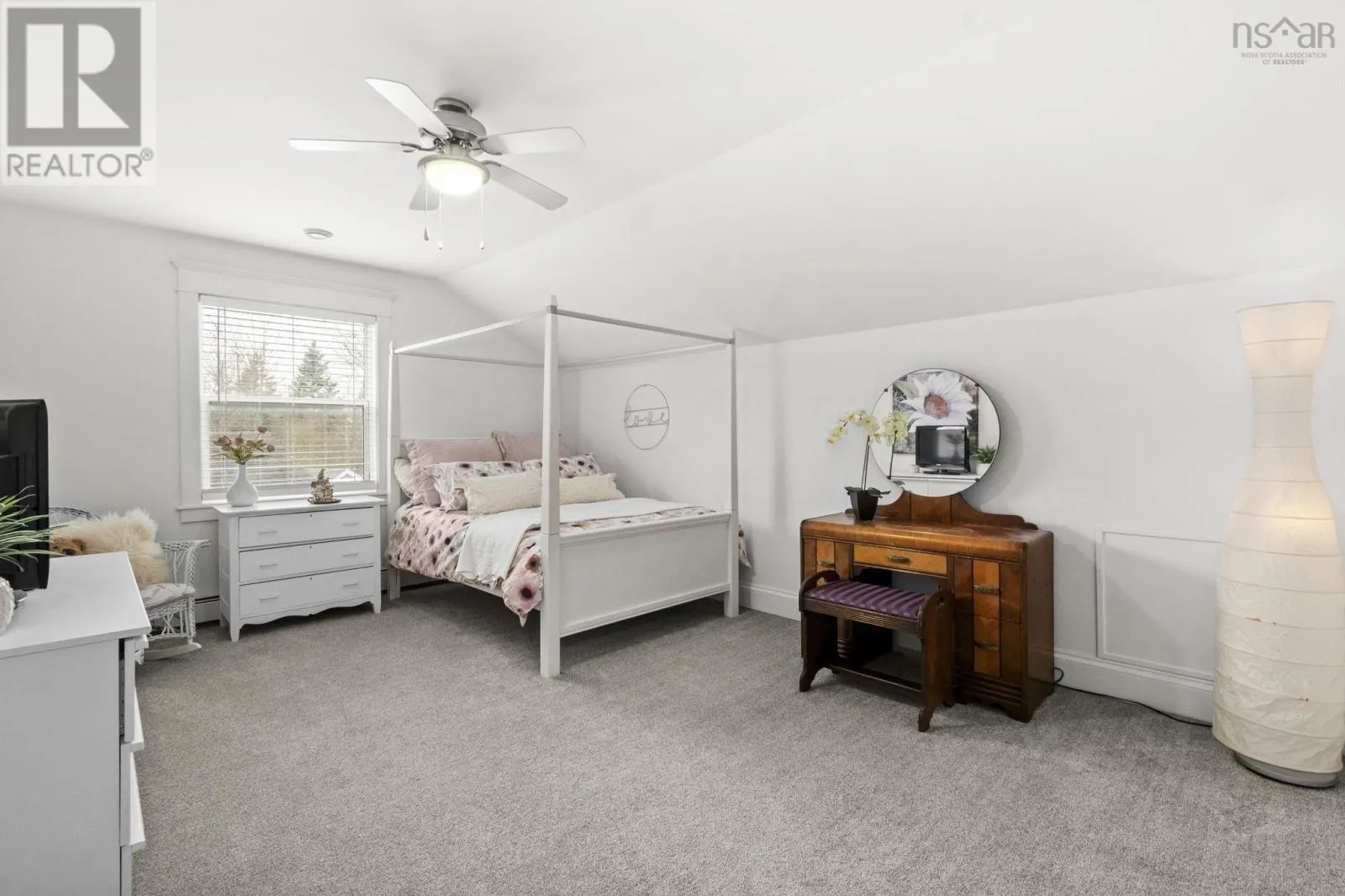 232 Summer Field Way