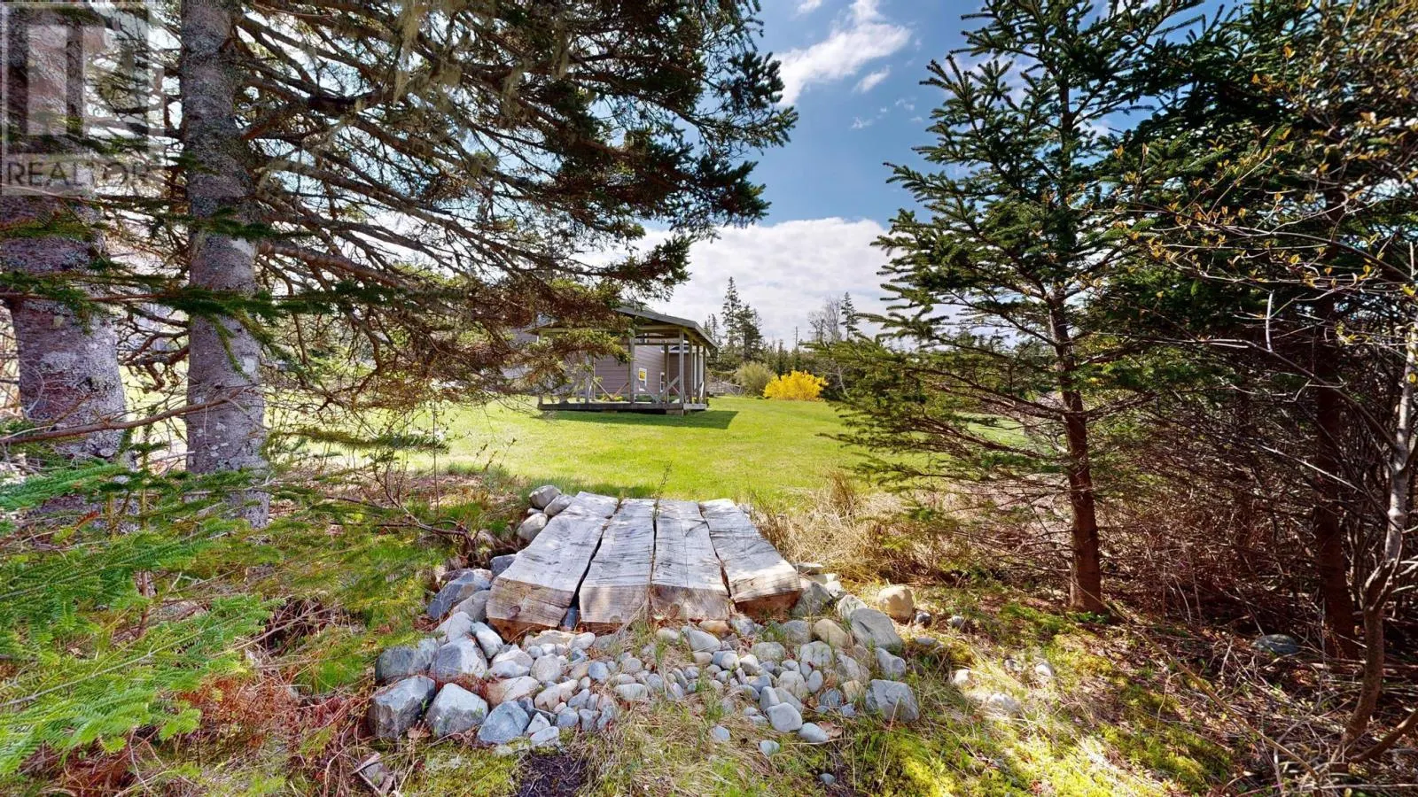 572 Rockland Road