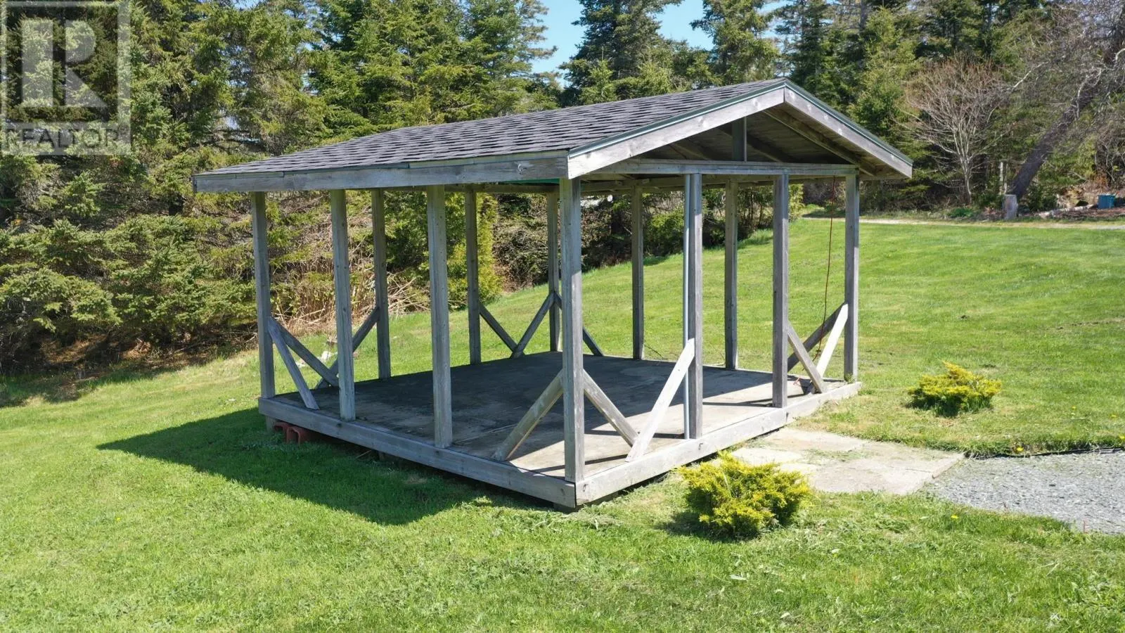 572 Rockland Road