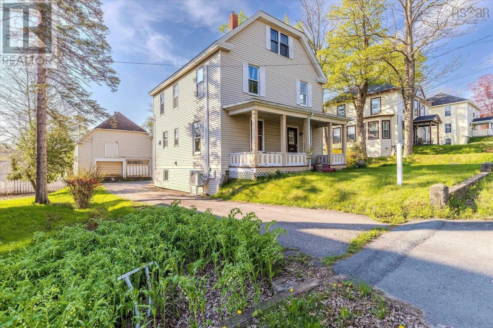 99 Dufferin Street