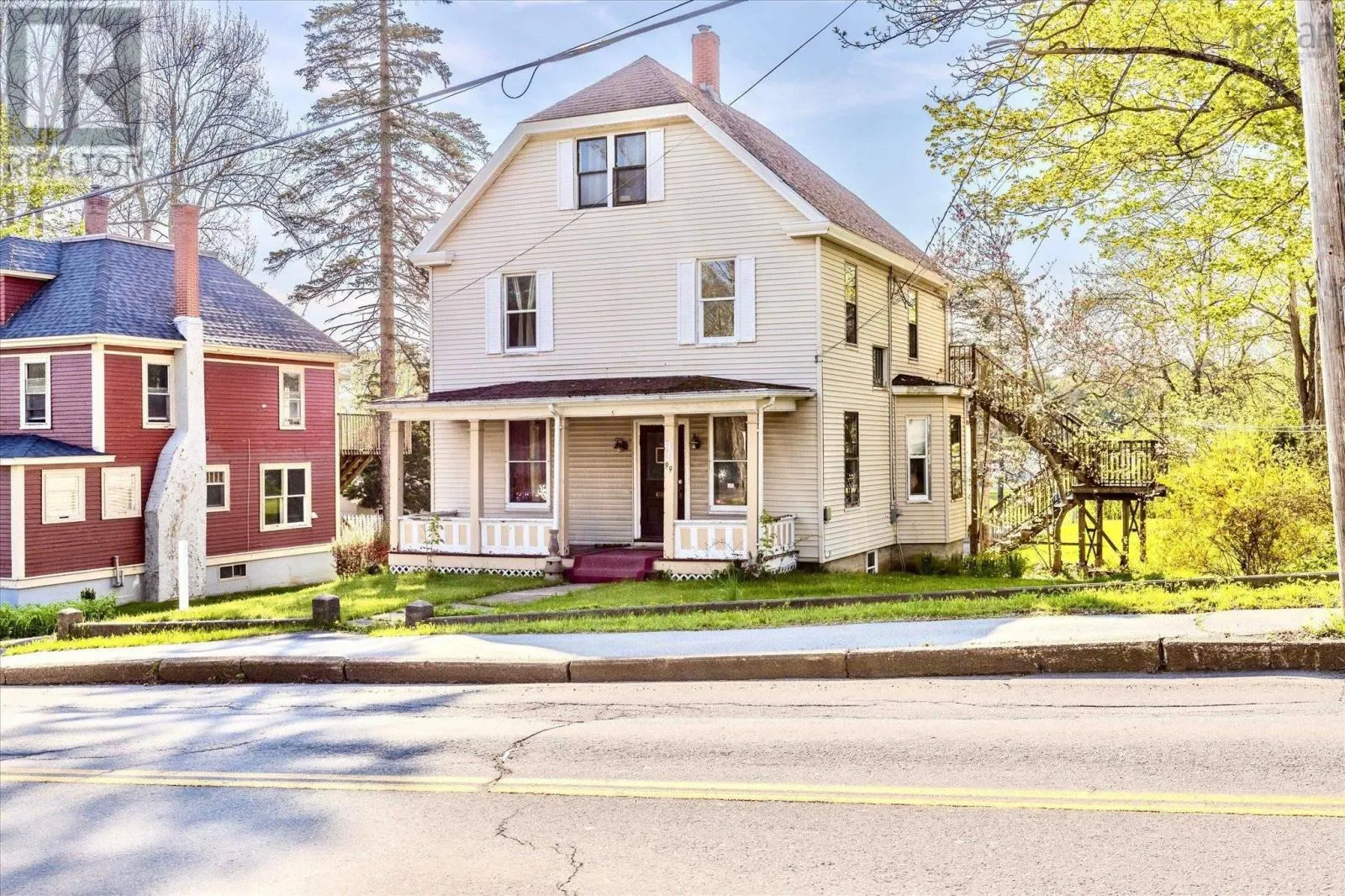 99 Dufferin Street