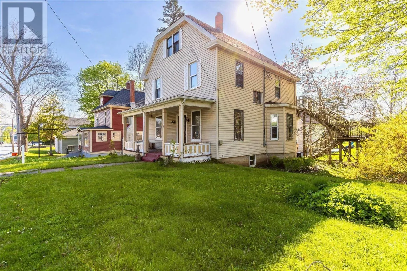 99 Dufferin Street