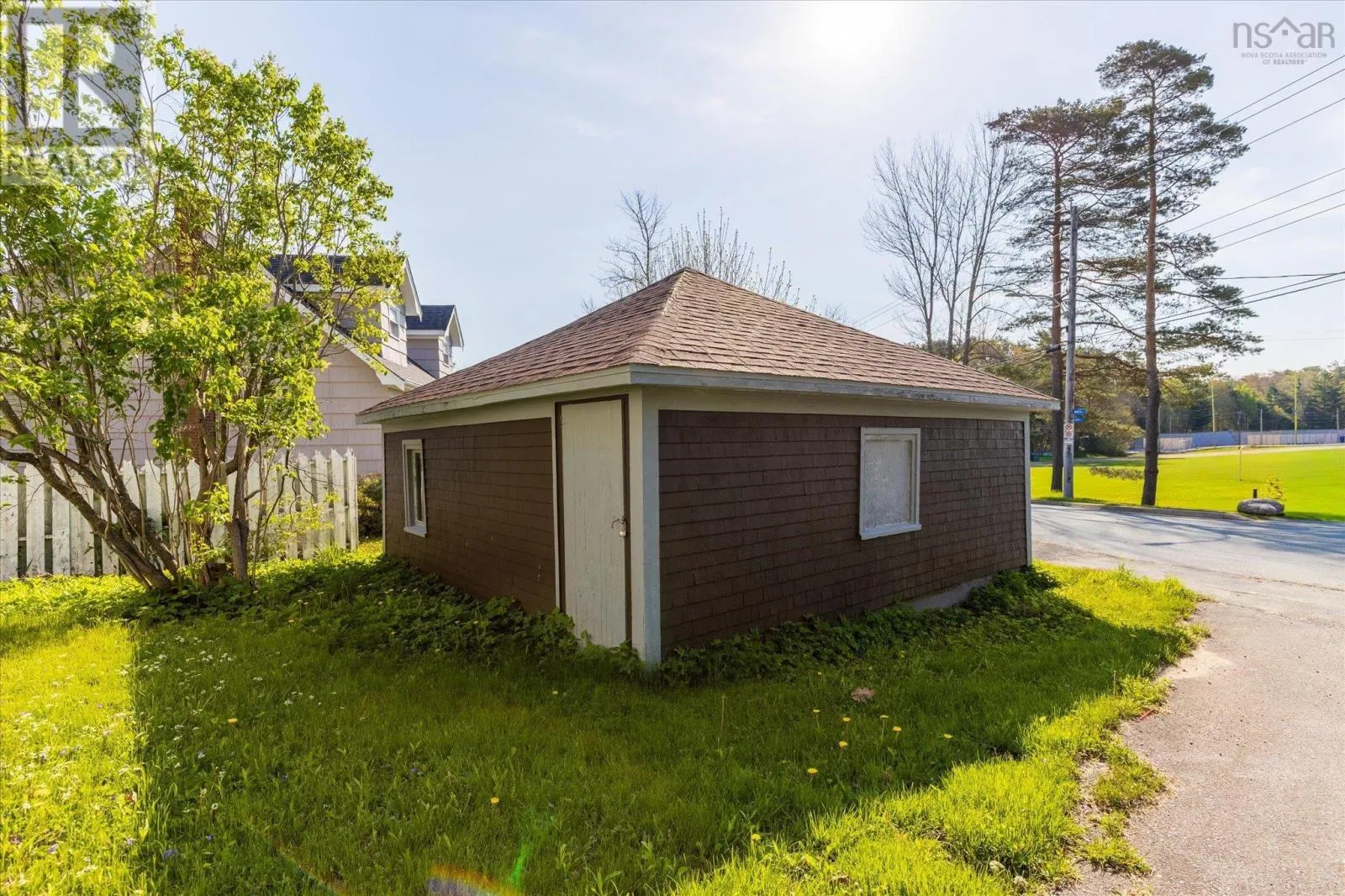 99 Dufferin Street