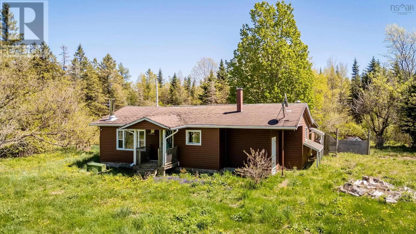808 Newtonville Road