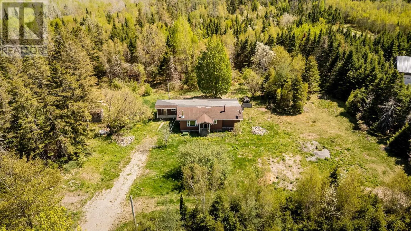 808 Newtonville Road