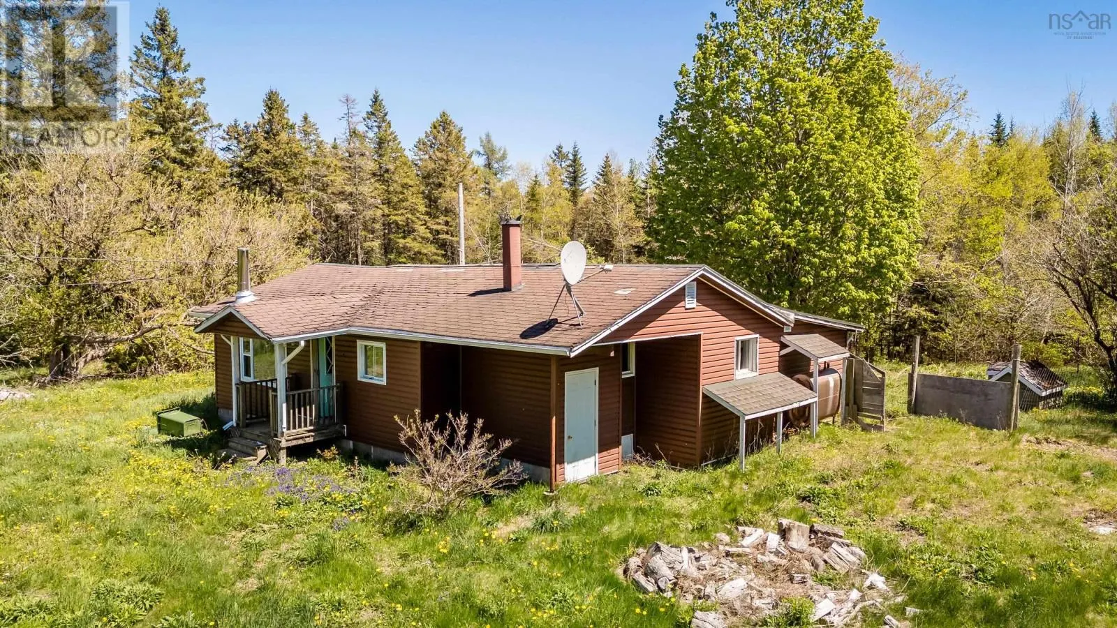 808 Newtonville Road