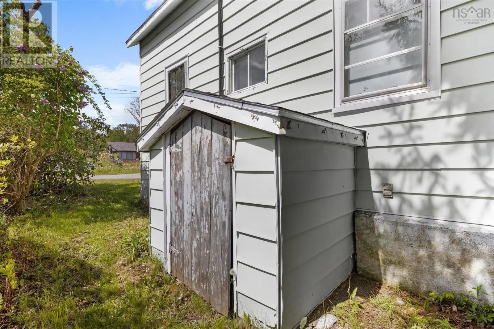84 Lawrence Street