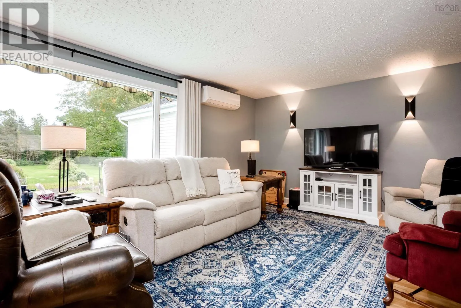 10 Connaught Ave Avenue