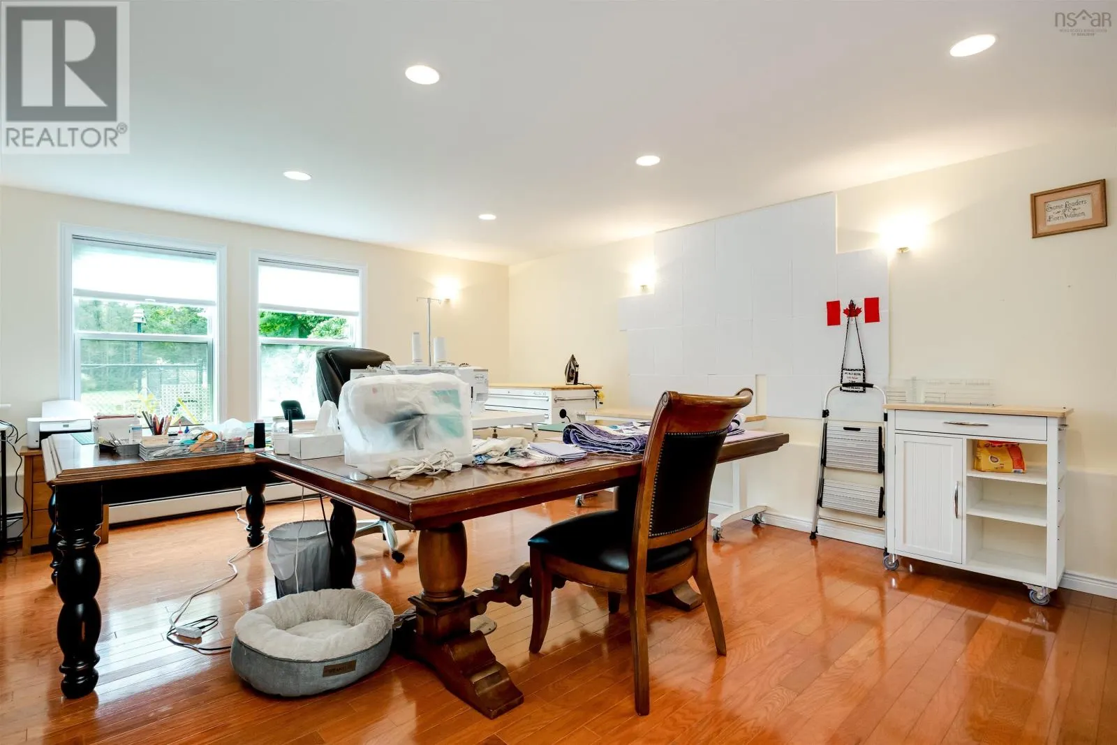 10 Connaught Ave Avenue